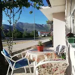 Samardzic شقة